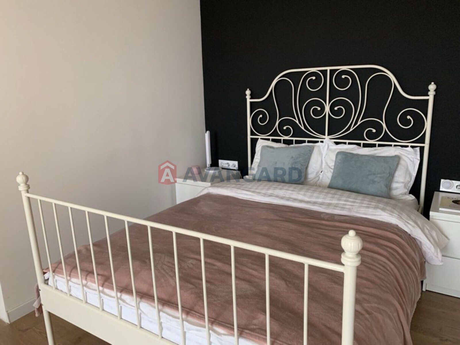 1 ����. ��������, 42/-/9 ��. �., 5/5 ���� ���� 8