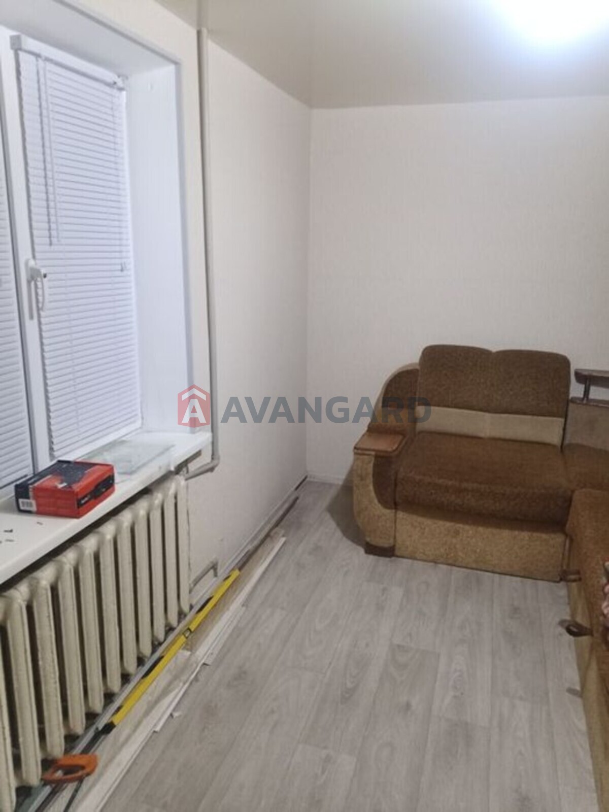 2 ����. ��������, 45/-/8 ��. �., 2/5 ���� ���� 8