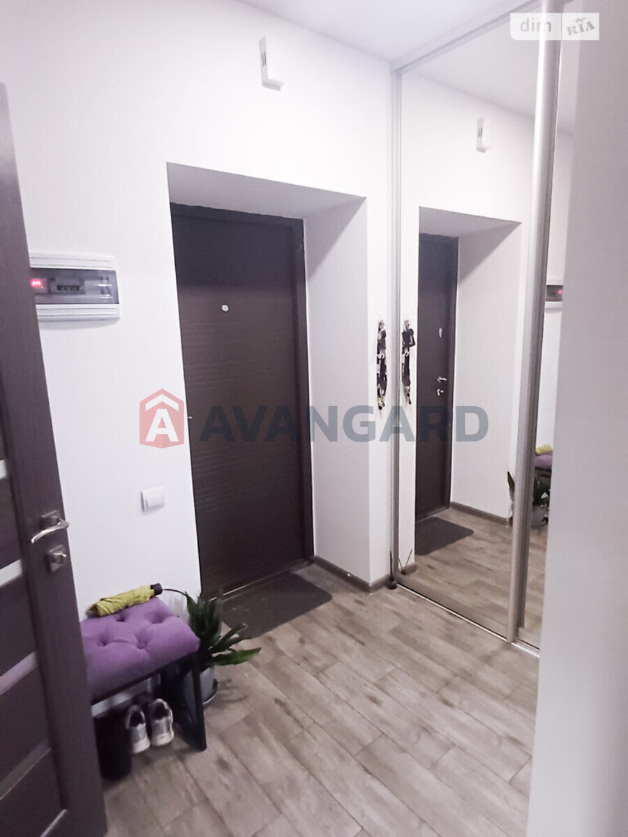 1 ��. ��������, 48/18/14 ��. �., 3/12 ������ ���� 4