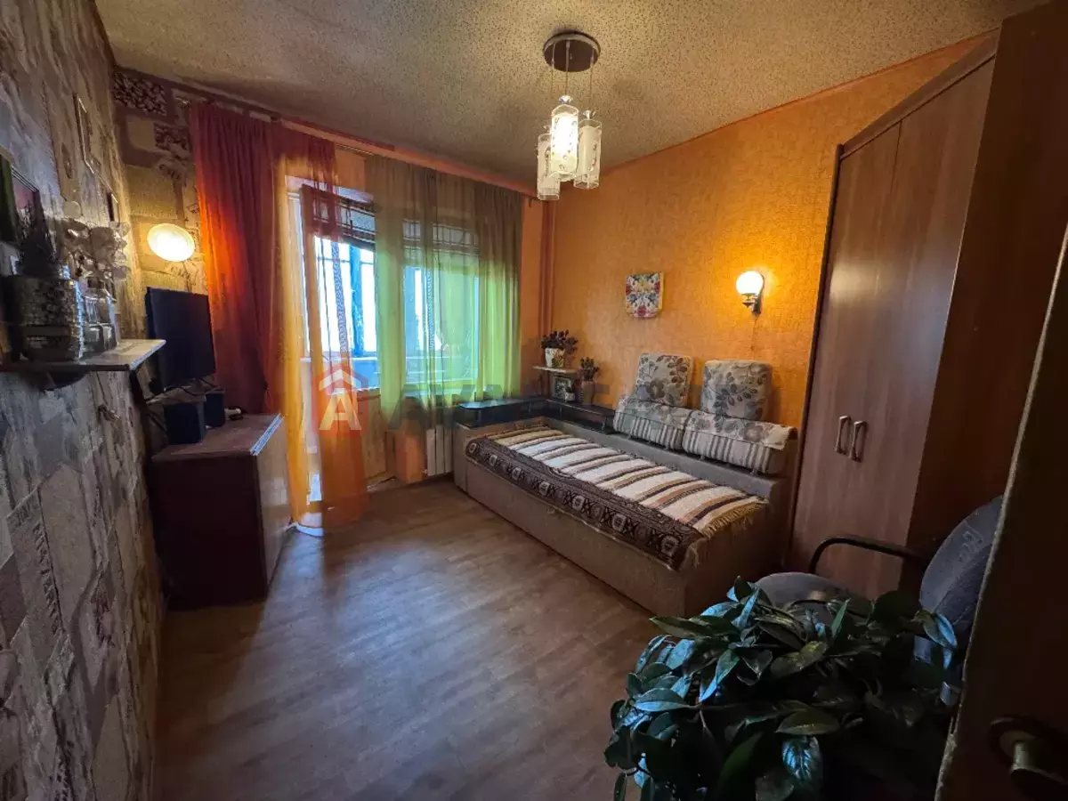 2 ��. ��������, 47/40/7 ��. �., 10/16 ������ ���� 6