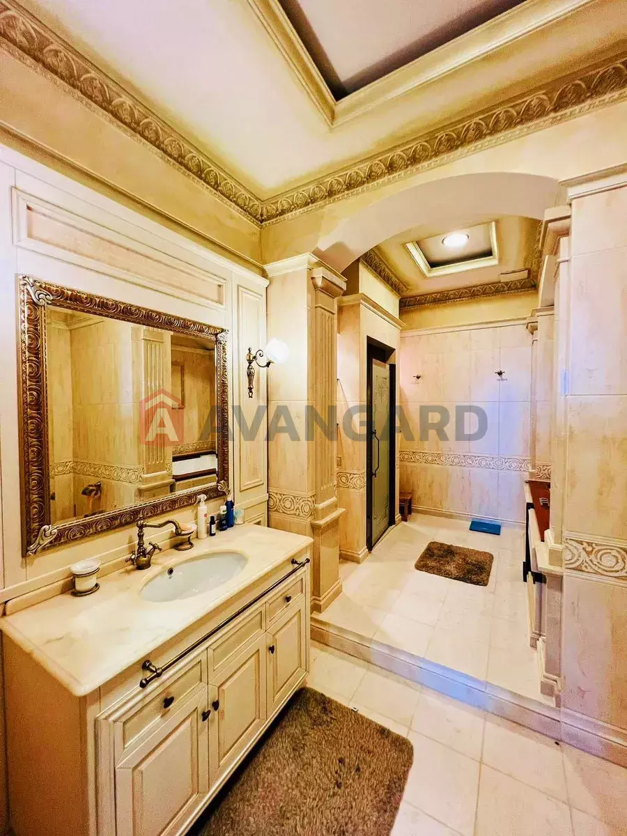 4 ��. ��������, 300/-/25 ��. �., 7/7 ������ ���� 10