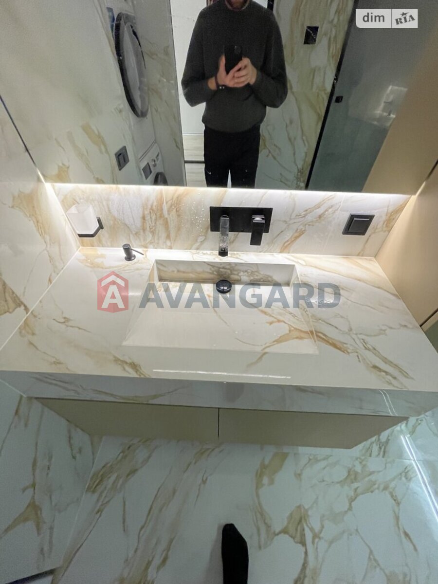 1 ����. ��������, 58/18/19 ��. �., 13/17 ���� ���� 23