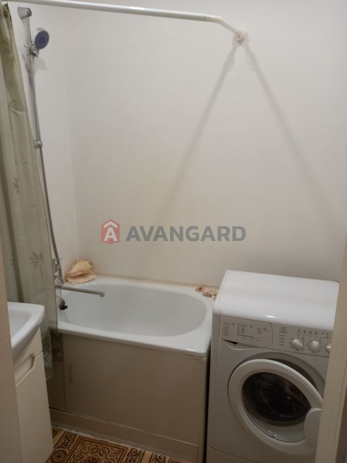 2 ����. ��������, 50/-/6 ��. �., 2/3 ���� ���� 8