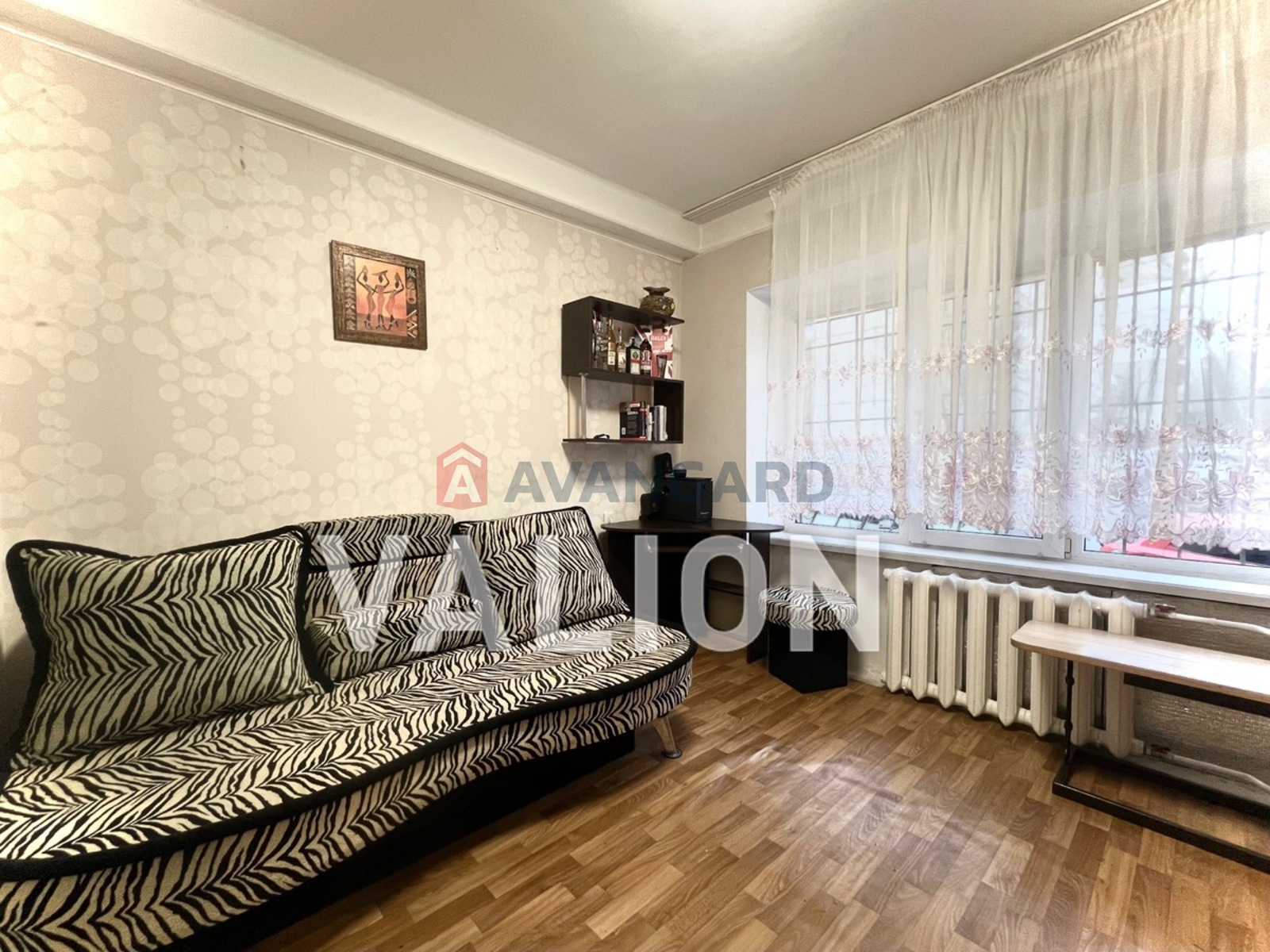 2 ��. ��������, 44/25/7 ��. �., 1/5 ������ ���� 4
