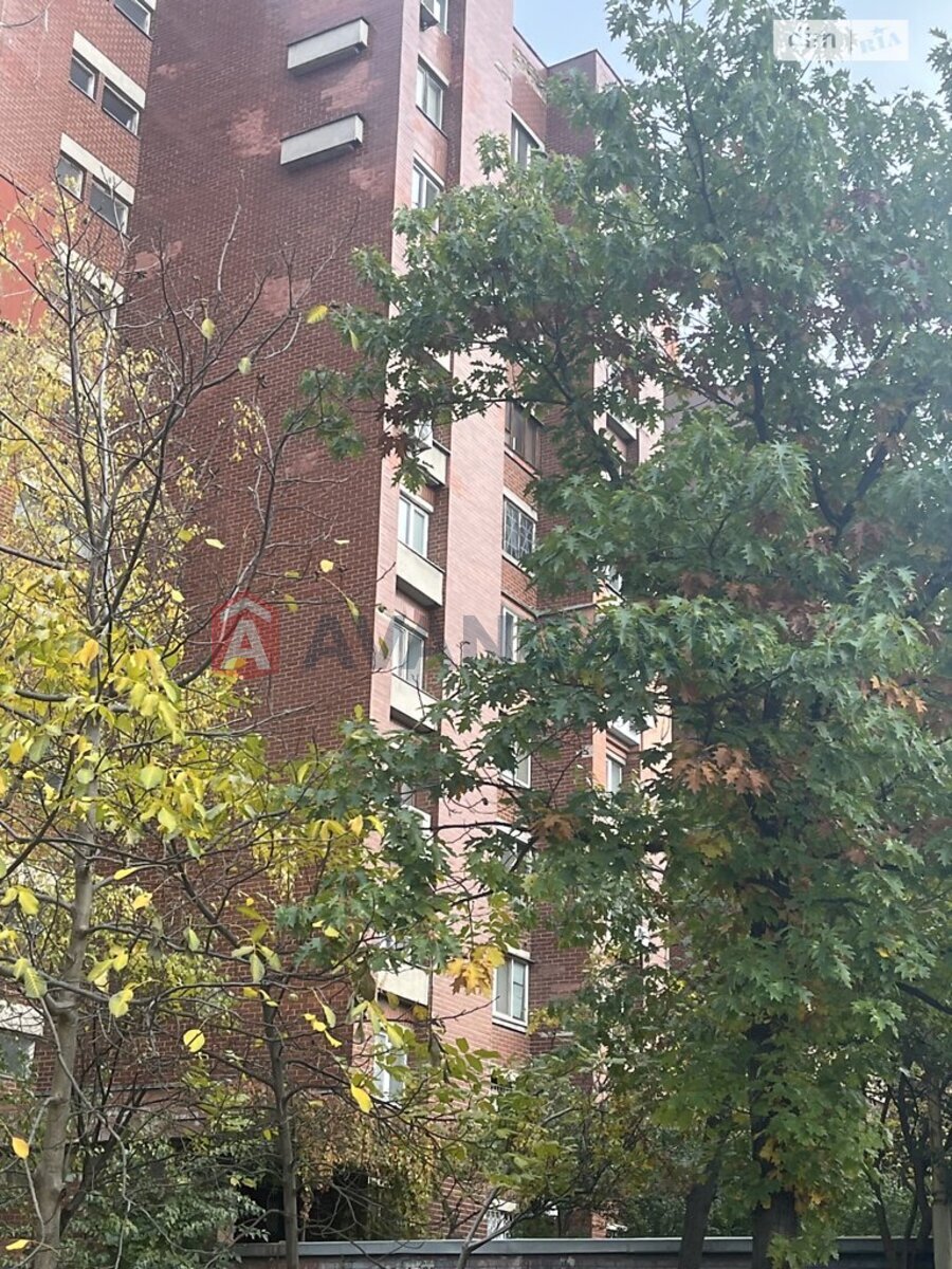 3 ��. ��������, 73/41/8 ��. �., 2/12 ������ ���� 1