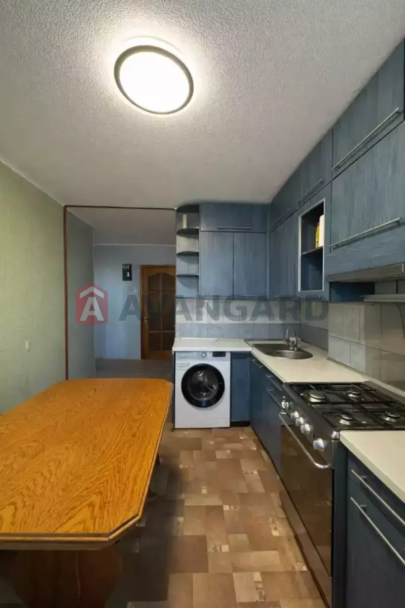 3 ��. ��������, 57/-/9 ��. �., 8/9 ������ ���� 2