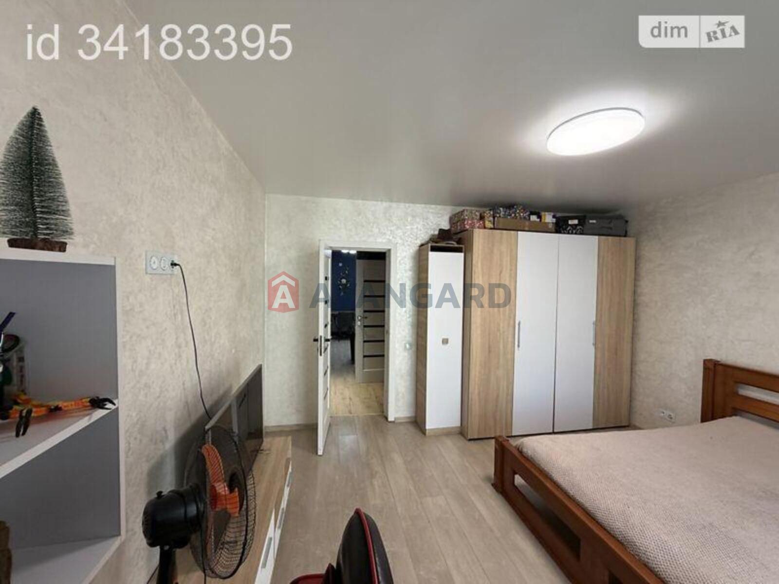 2 ��. ��������, 54/30/21 ��. �., 1/4 ������ ���� 4