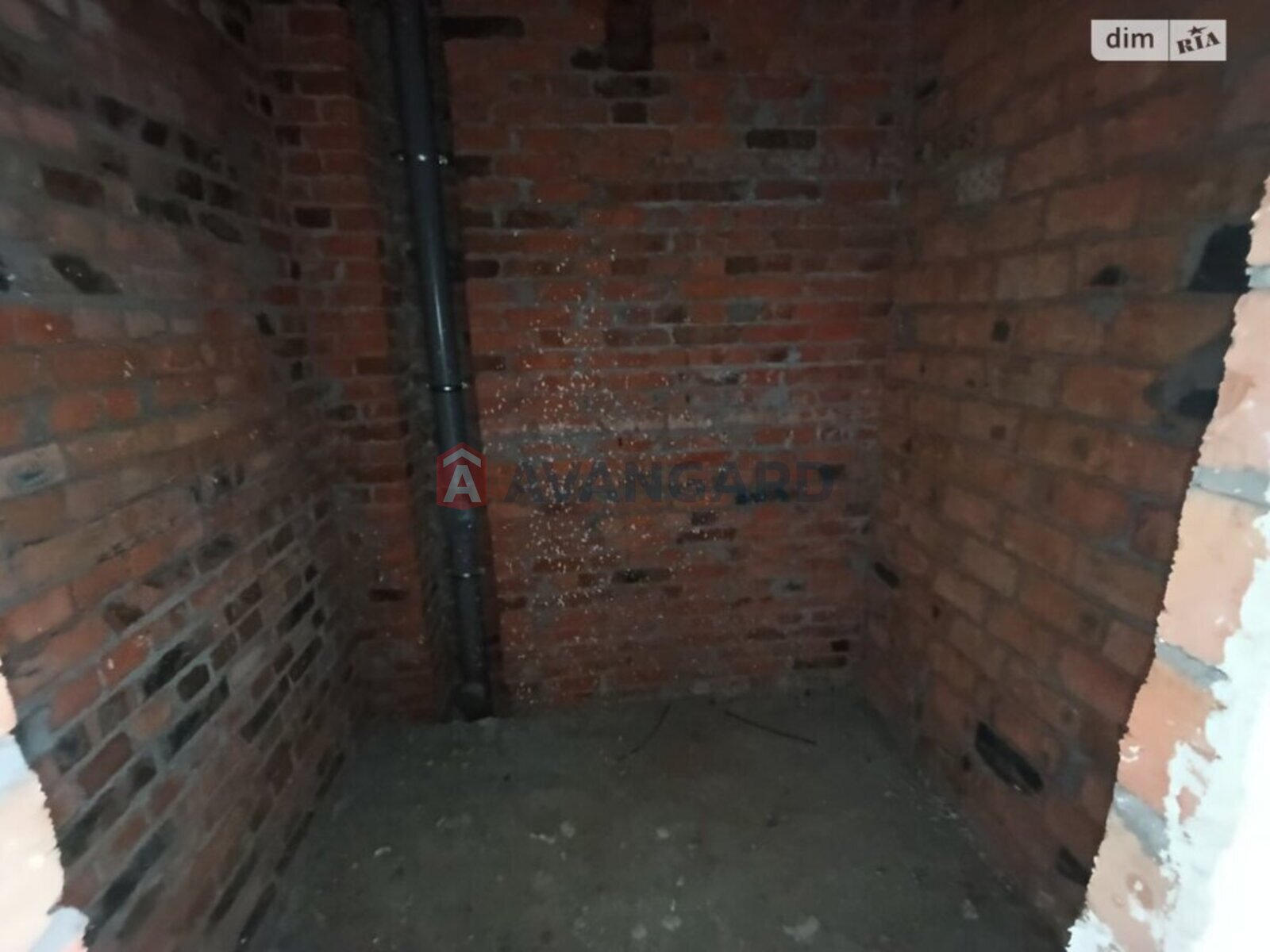 2 ��. ��������, 57/27/11 ��. �., 6/10 ������ ���� 13