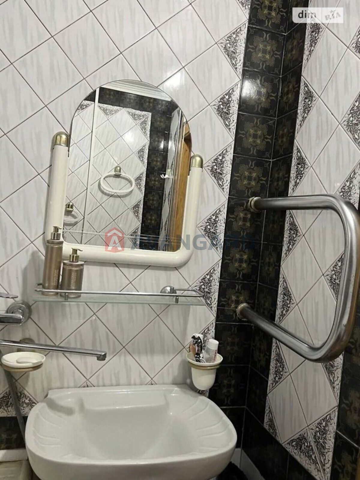 3 ����. ��������, 72/-/9 ��. �., 5/9 ���� ���� 6