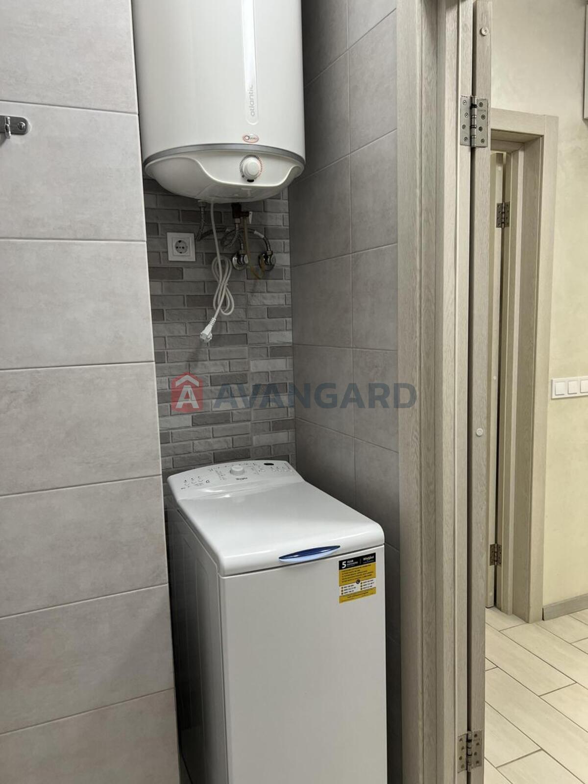 1 ����. ��������, 38/17/9 ��. �., 5/25 ���� ���� 8