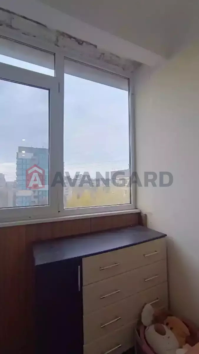 3 ����. ��������, 65/45/10 ��. �., 9/9 ���� ���� 10