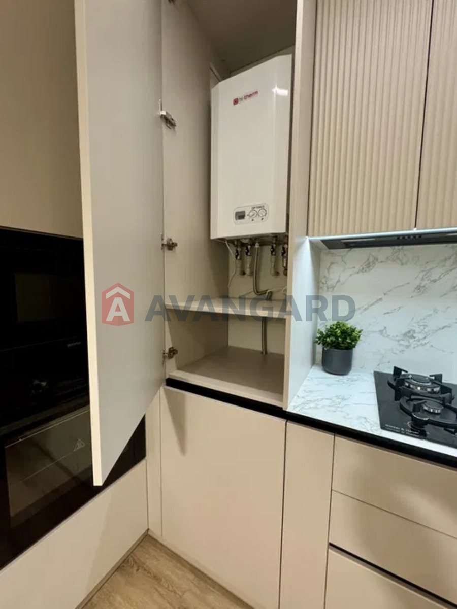 1 ��. ��������, 40/-/13 ��. �., 7/10 ������ ���� 3