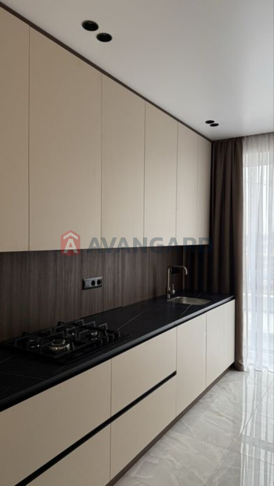 2 ����. ��������, 65/-/18 ��. �., 8/10 ���� ���� 2