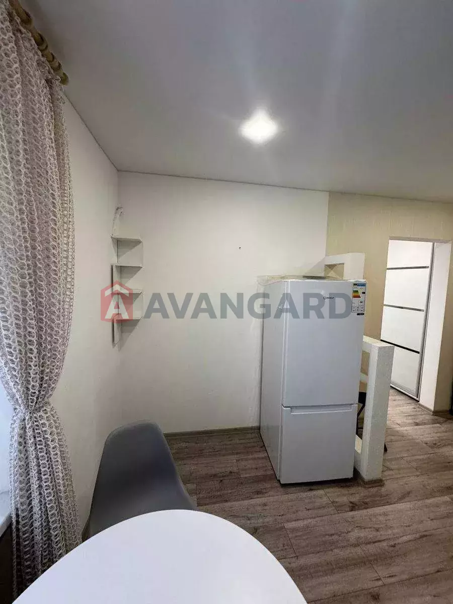 1 . , 30/-/6 . ., 8/9   18