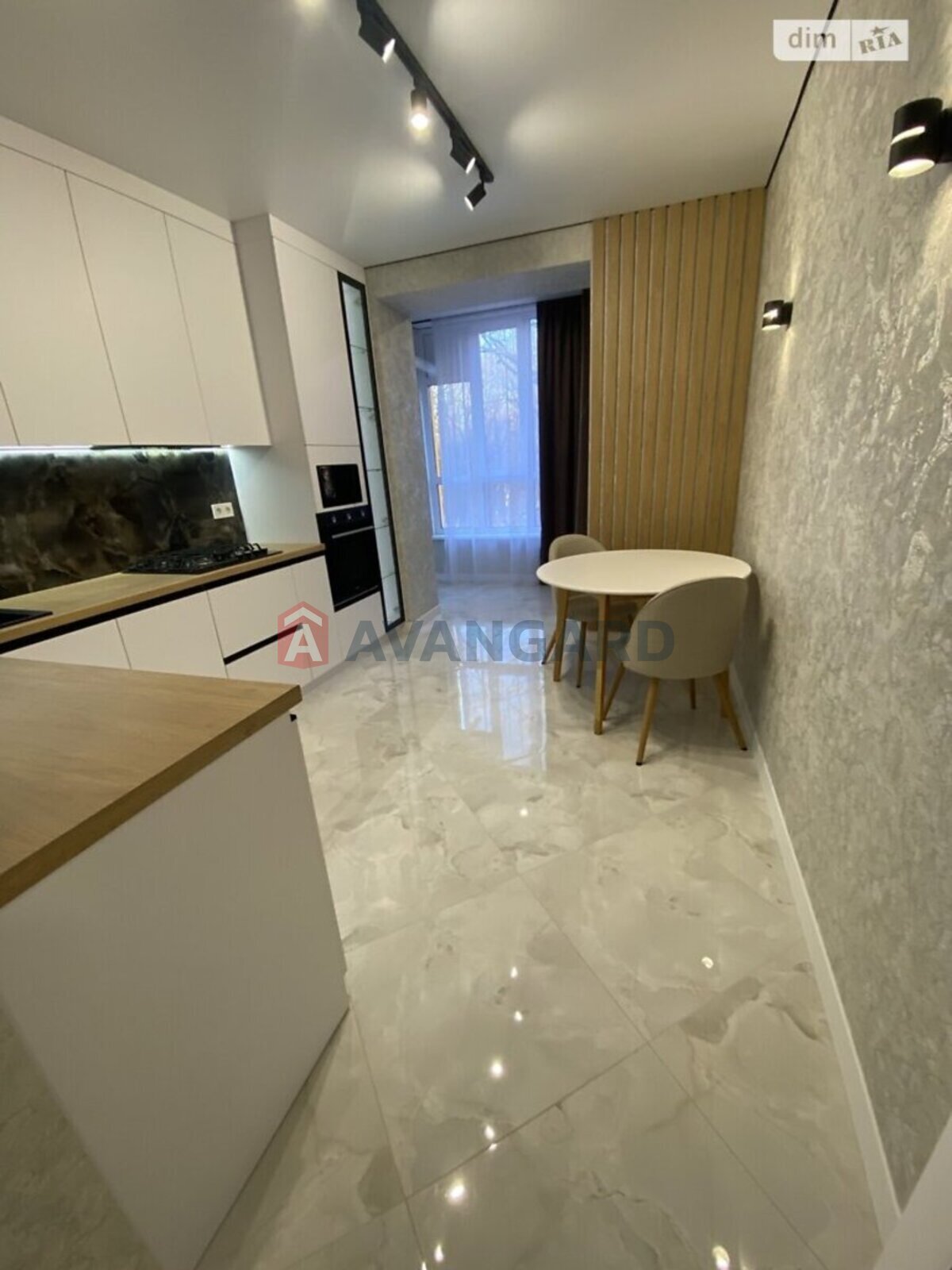 1 ��. ��������, 46/-/- ��. �., 5/11 ������ ���� 9