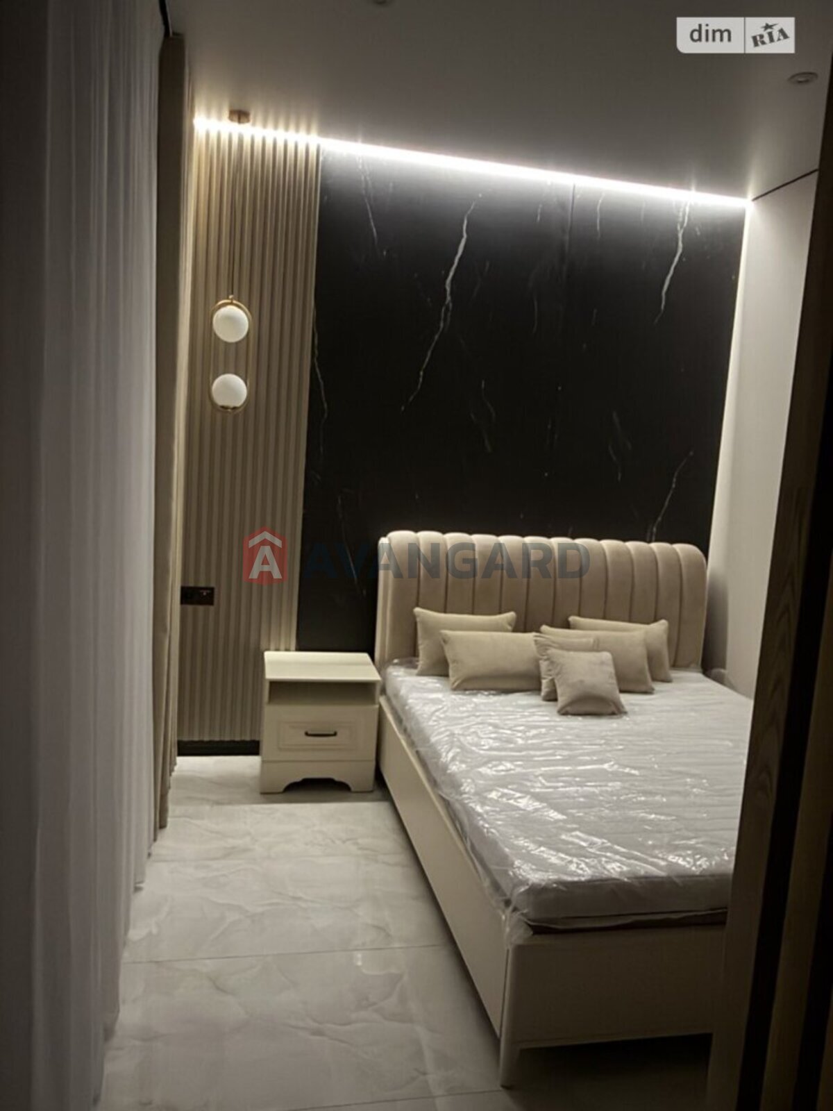 1 ��. ��������, 58/-/- ��. �., 7/15 ������ ���� 23