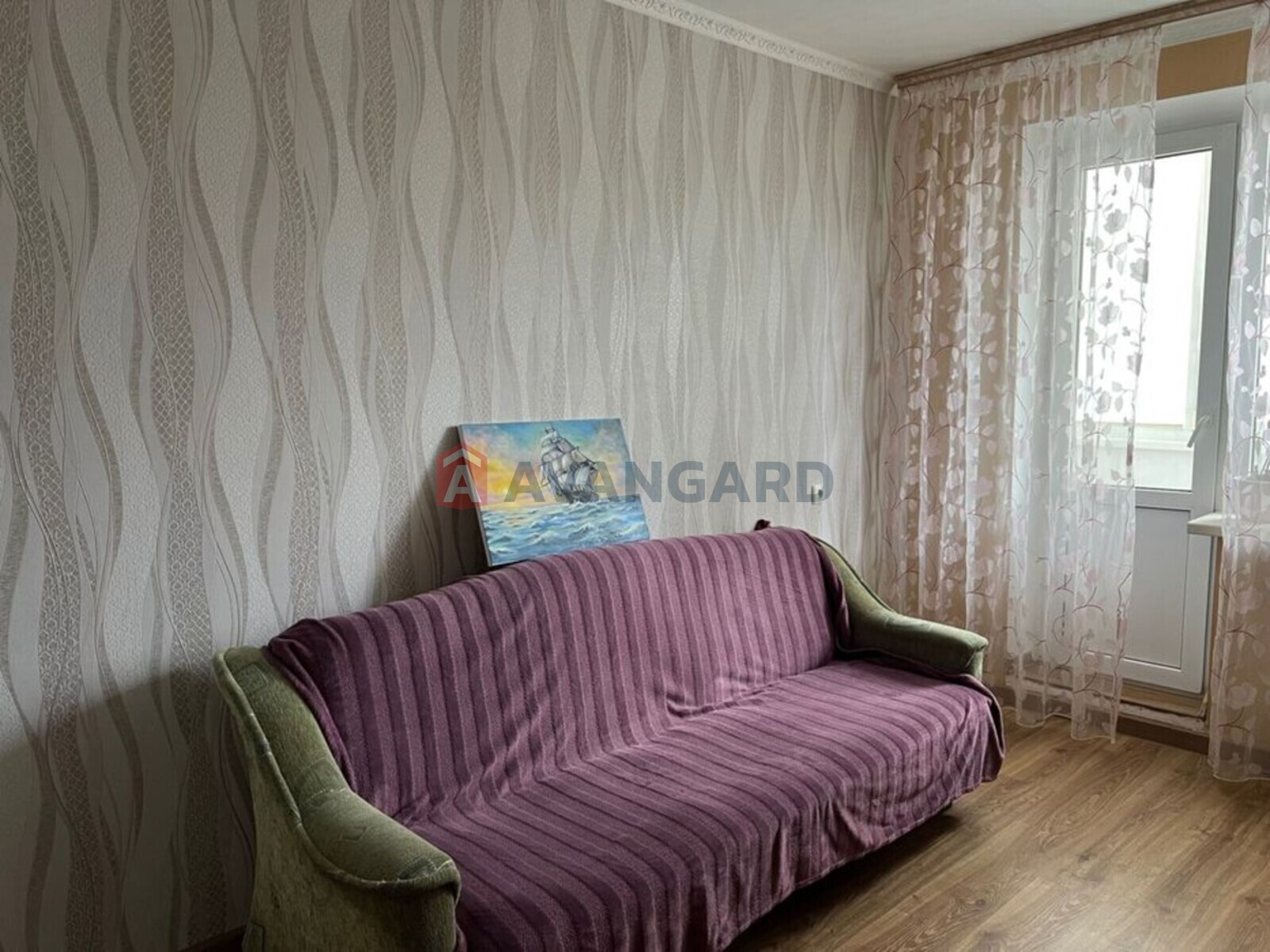 2 ��. ��������, 48/-/5 ��. �., 5/5 ������ ���� 18