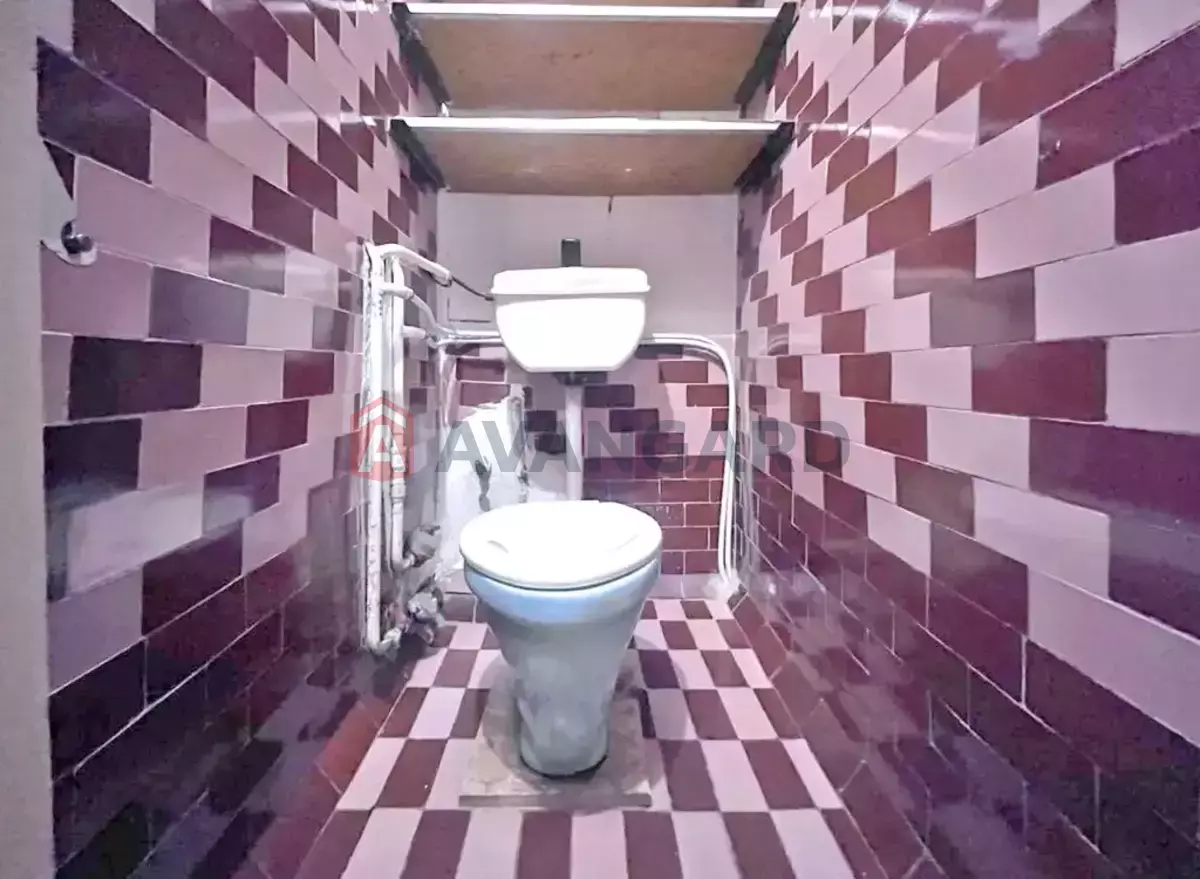 3 ��. ��������, 73/40/9 ��. �., 14/14 ������ ���� 7