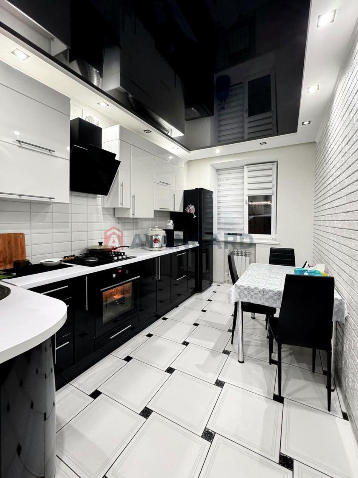 2 ��. ��������, 70/38/9 ��. �., 4/4 ������ ���� 2