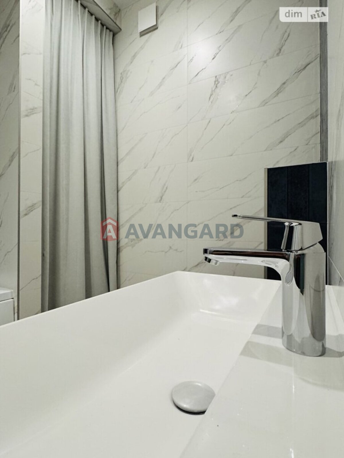 2 ��. ��������, 61/-/26 ��. �., 5/5 ������ ���� 20