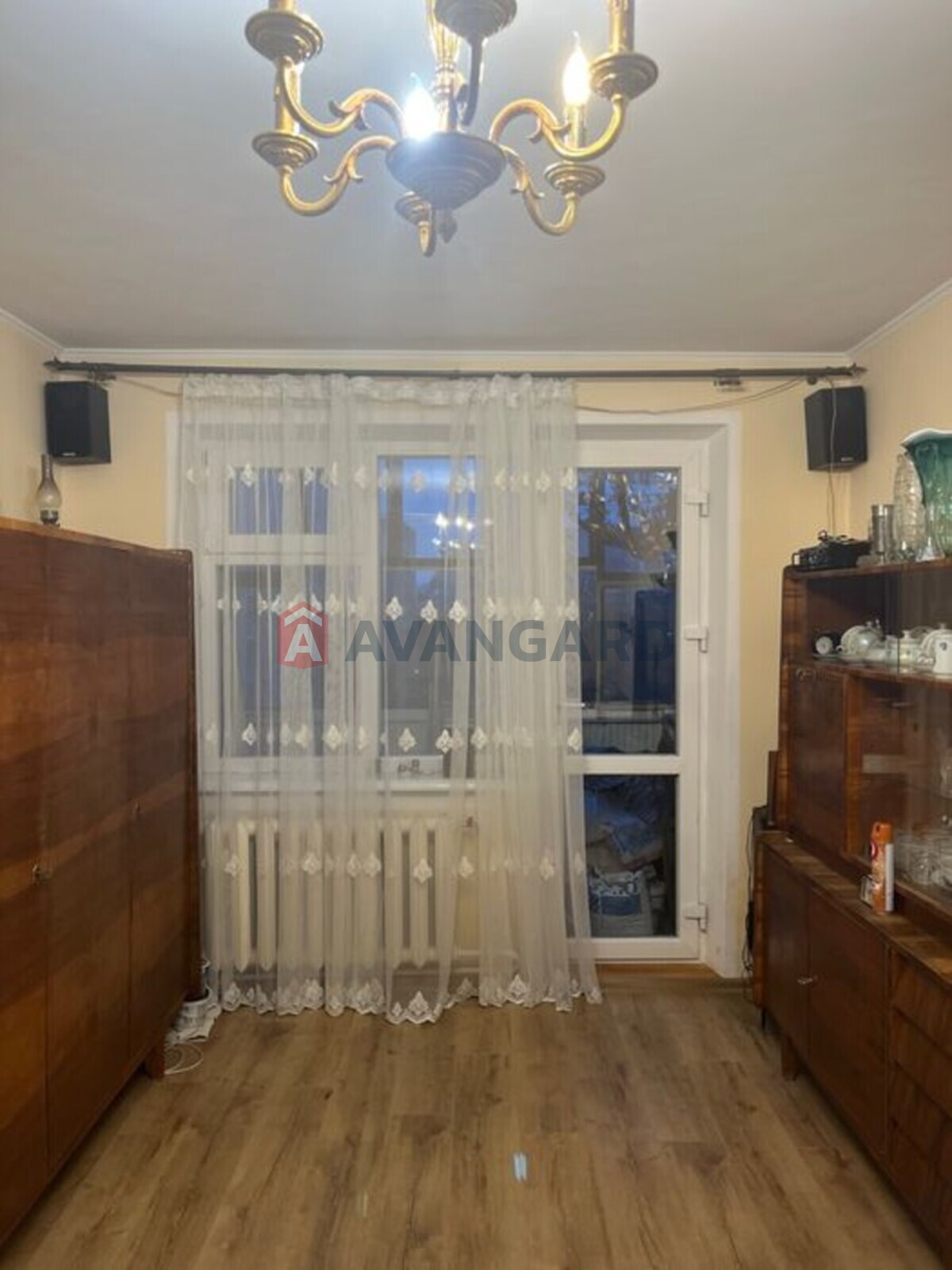 2 ����. ��������, 48/-/5 ��. �., 5/5 ���� ���� 6