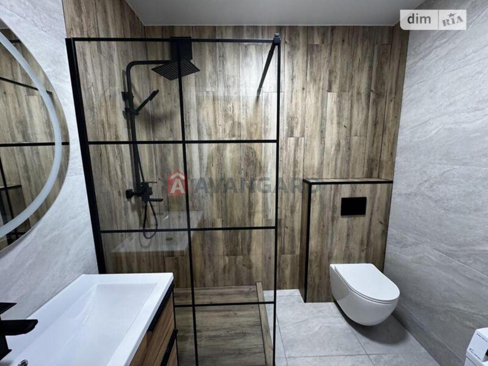 1 ��. ��������, 38/-/11 ��. �., 7/8 ������ ���� 7