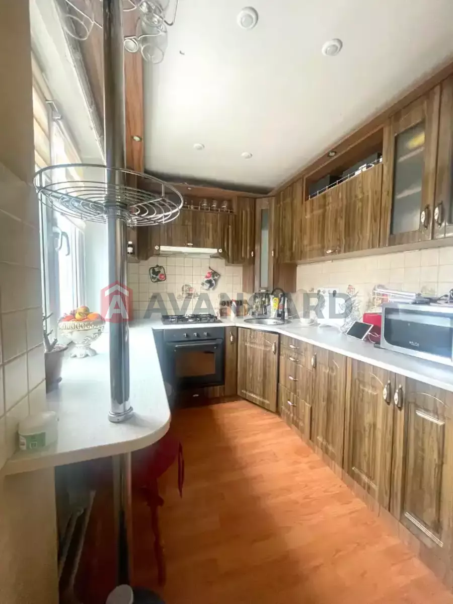 2 ����. ��������, 46/-/6 ��. �., 5/5 ���� ���� 3