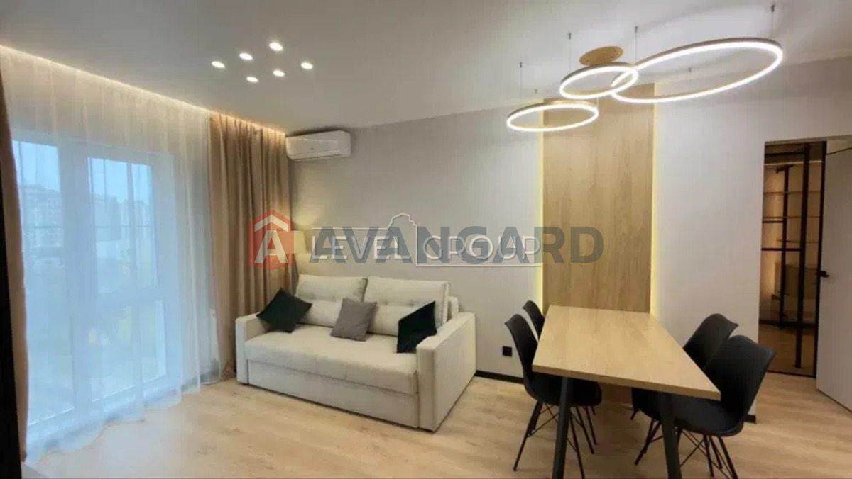 2 ��. ��������, 60/-/15 ��. �., 4/21 ������ ���� 3