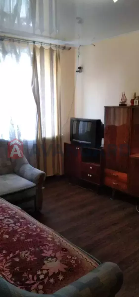 2 ��. ��������, 40/-/7 ��. �., 3/5 ������ ���� 8