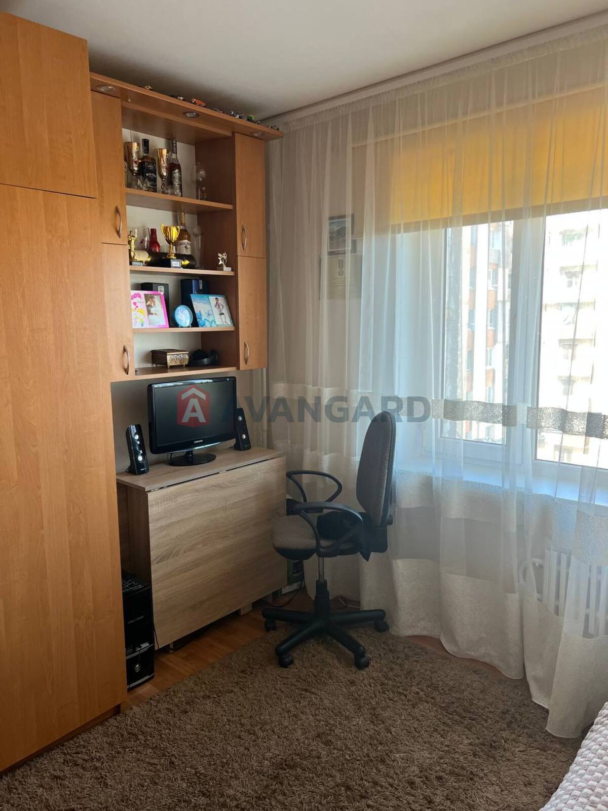 2 ����. ��������, 34.2/22.8/5.1 ��. �., 6/9 ���� ���� 1