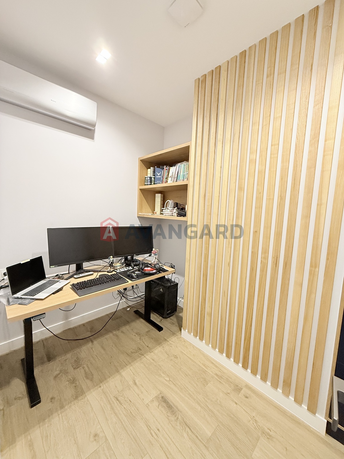 2 ��. ��������, 94,8/-/28,6 ��. �., 9/25 ������ ���� 8