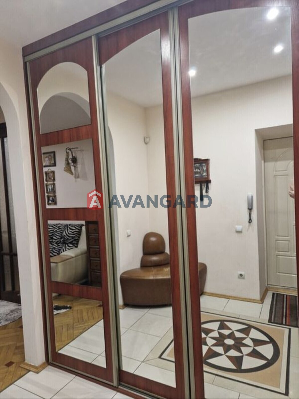 3 ��. ��������, 130/-/23 ��. �., 3/11 ������ ���� 19