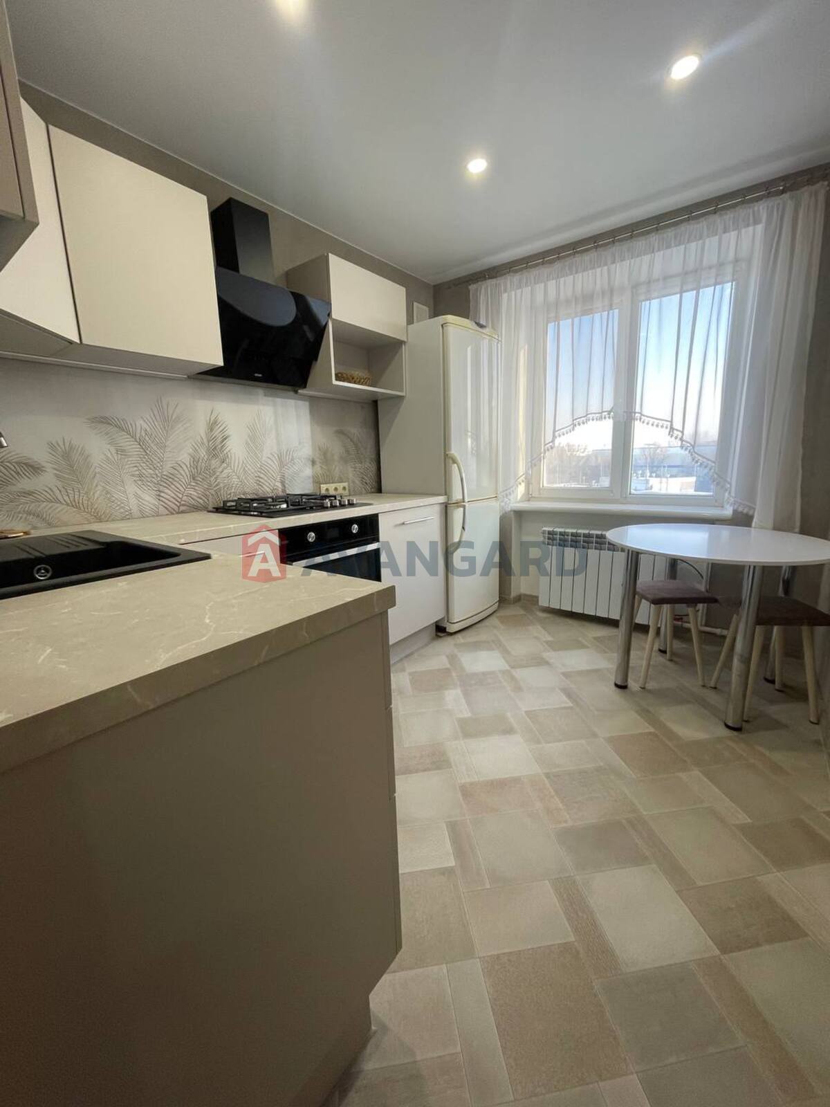 2 ����. ��������, 49/-/8 ��. �., 9/10 ���� ���� 1