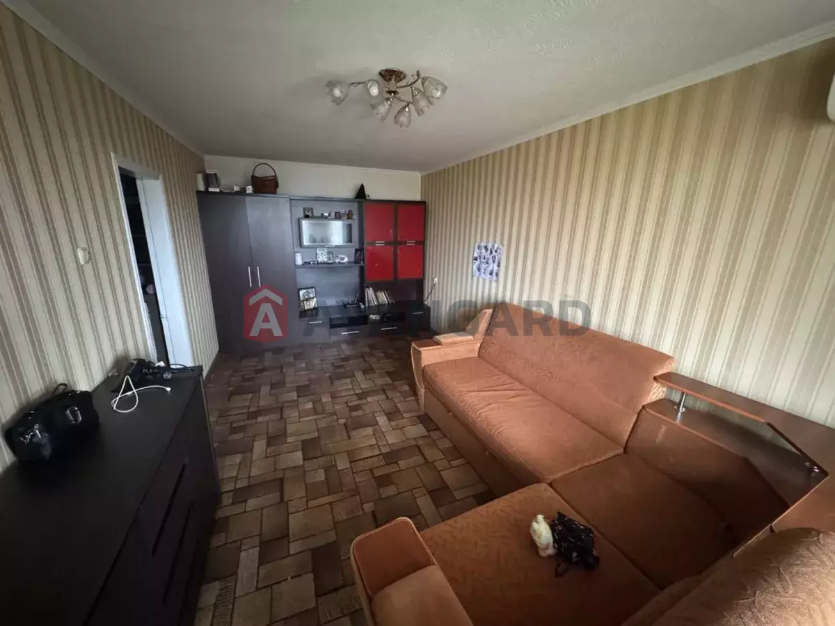 2 . , 44/-/7 . ., 4/10   1