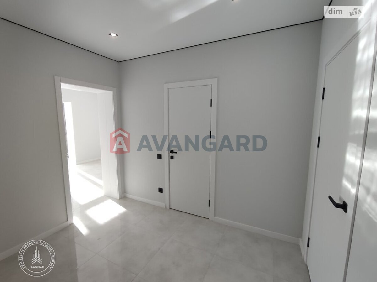 1 ��. ��������, 50/-/14 ��. �., 2/3 ������ ���� 19