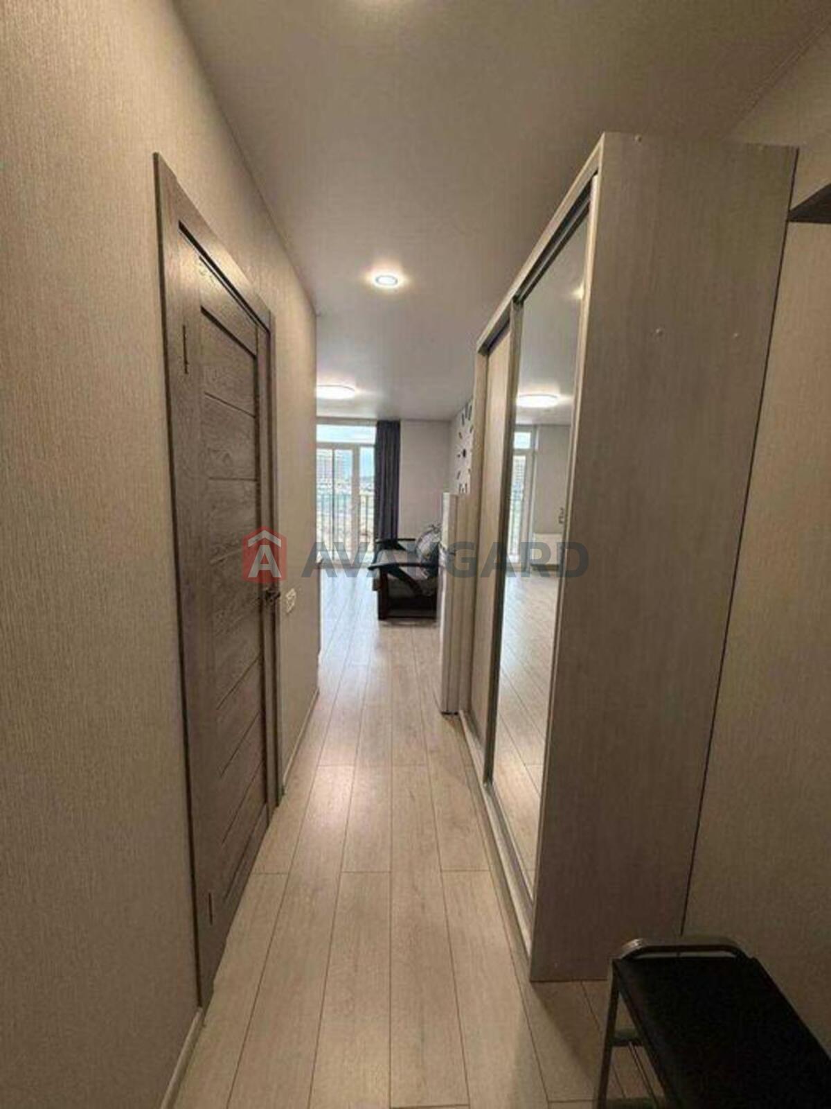 1 ��. ��������, 24/-/4 ��. �., 4/10 ������ ���� 6