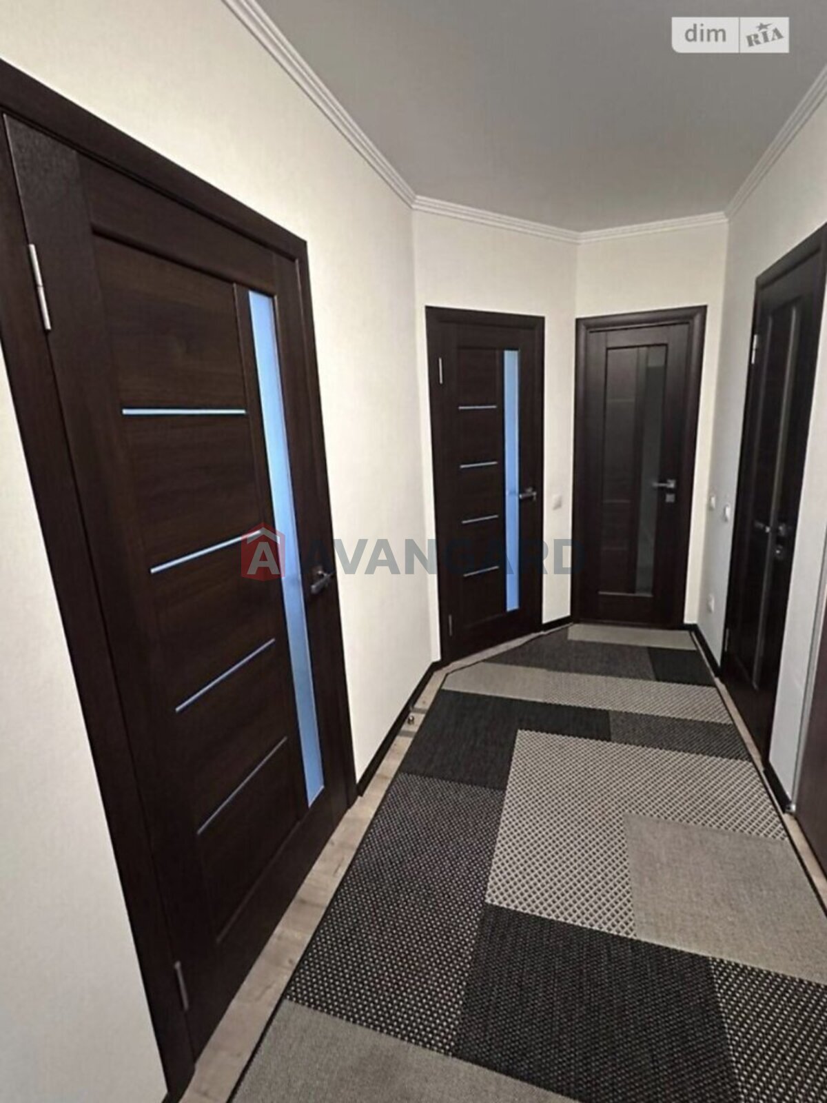 2 ����. ��������, 53/27/10 ��. �., 8/9 ���� ���� 8