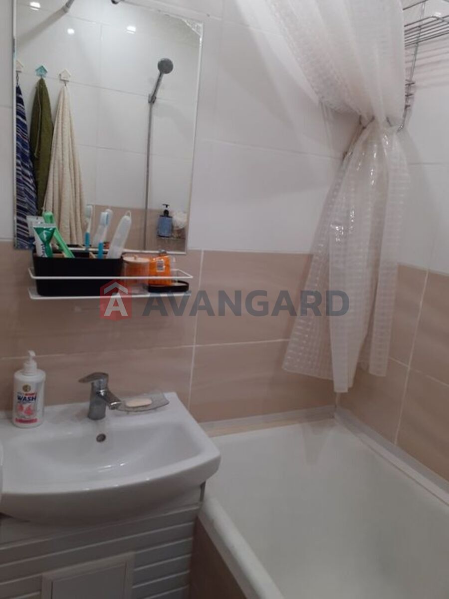 1 ��. ��������, 30/-/8 ��. �., 1/9 ������ ���� 7