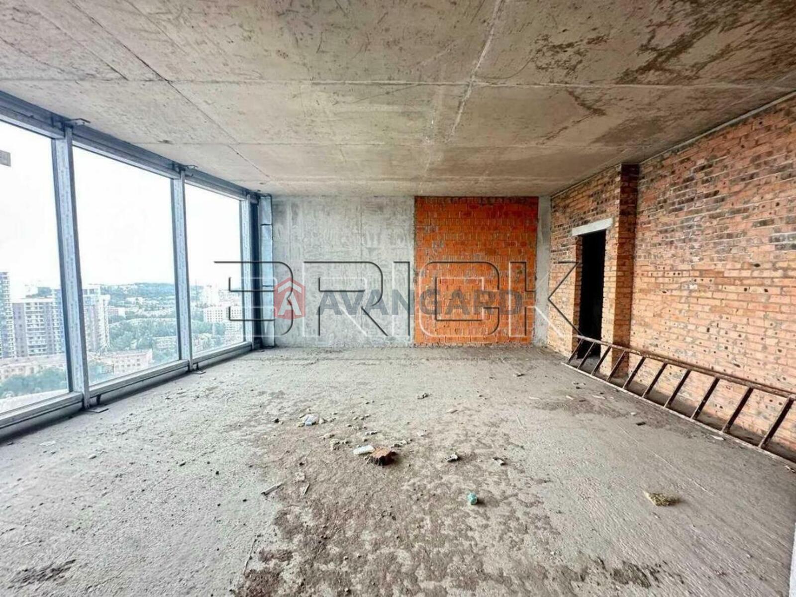 3 ��. ��������, 734/100/100 ��. �., 21/32 ������ ���� 4