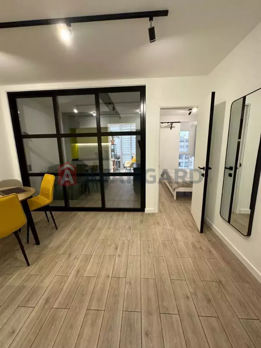 2 ��. ��������, 44/25/11 ��. �., 12/12 ������ ���� 2