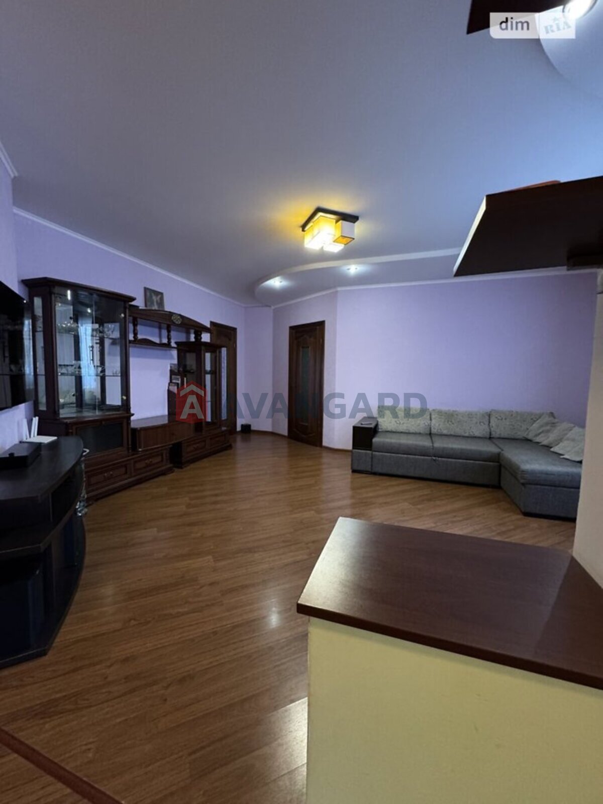 3 ��. ��������, 89/-/13 ��. �., 8/9 ������ ���� 14