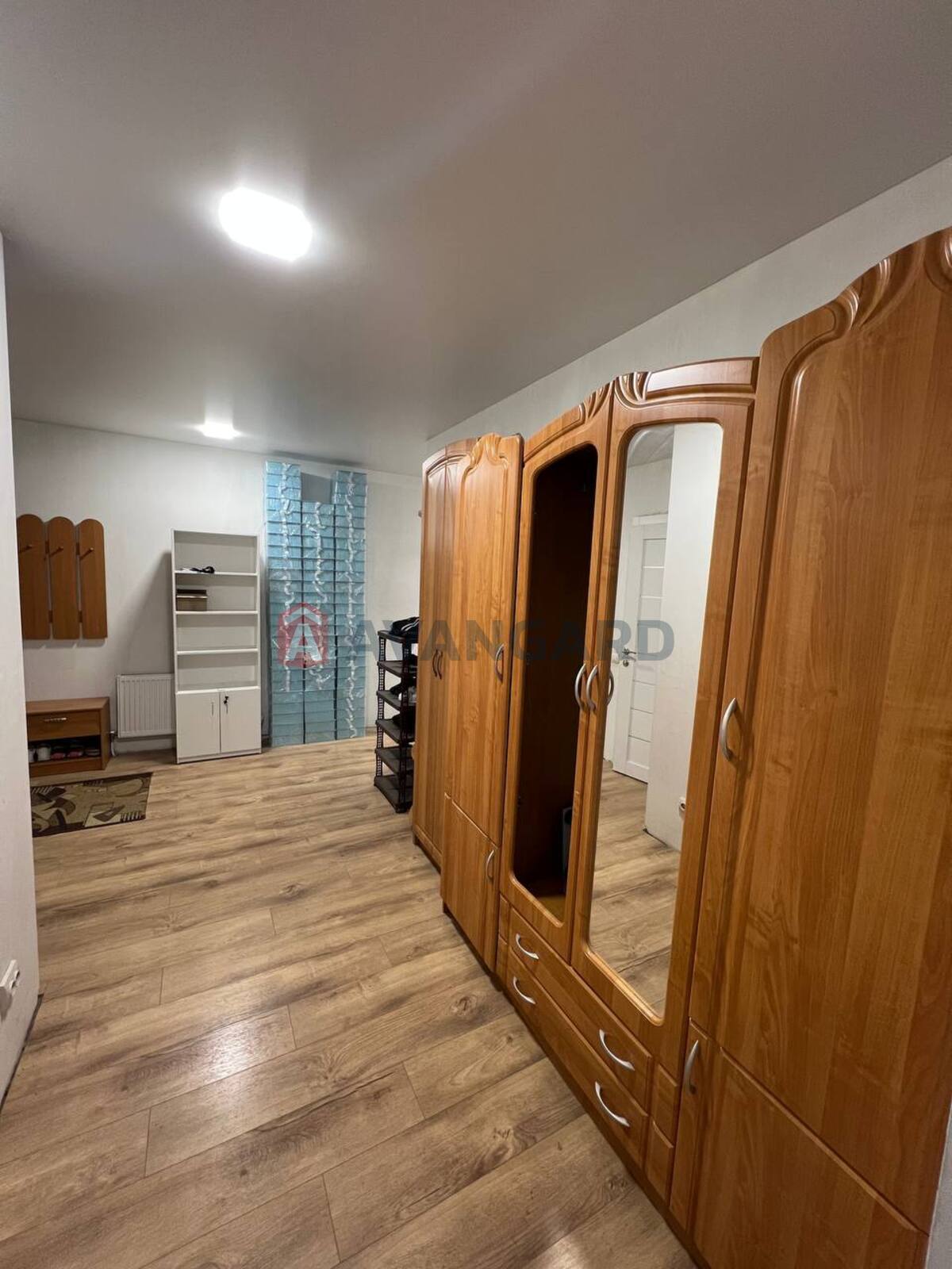 3 ����. ��������, 100/50/15 ��. �., 1/11 ���� ���� 8