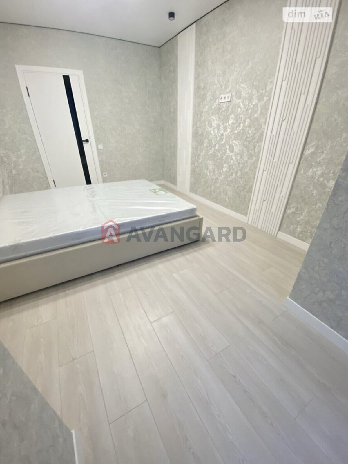 1 ����. ��������, 46/-/- ��. �., 5/11 ���� ���� 3