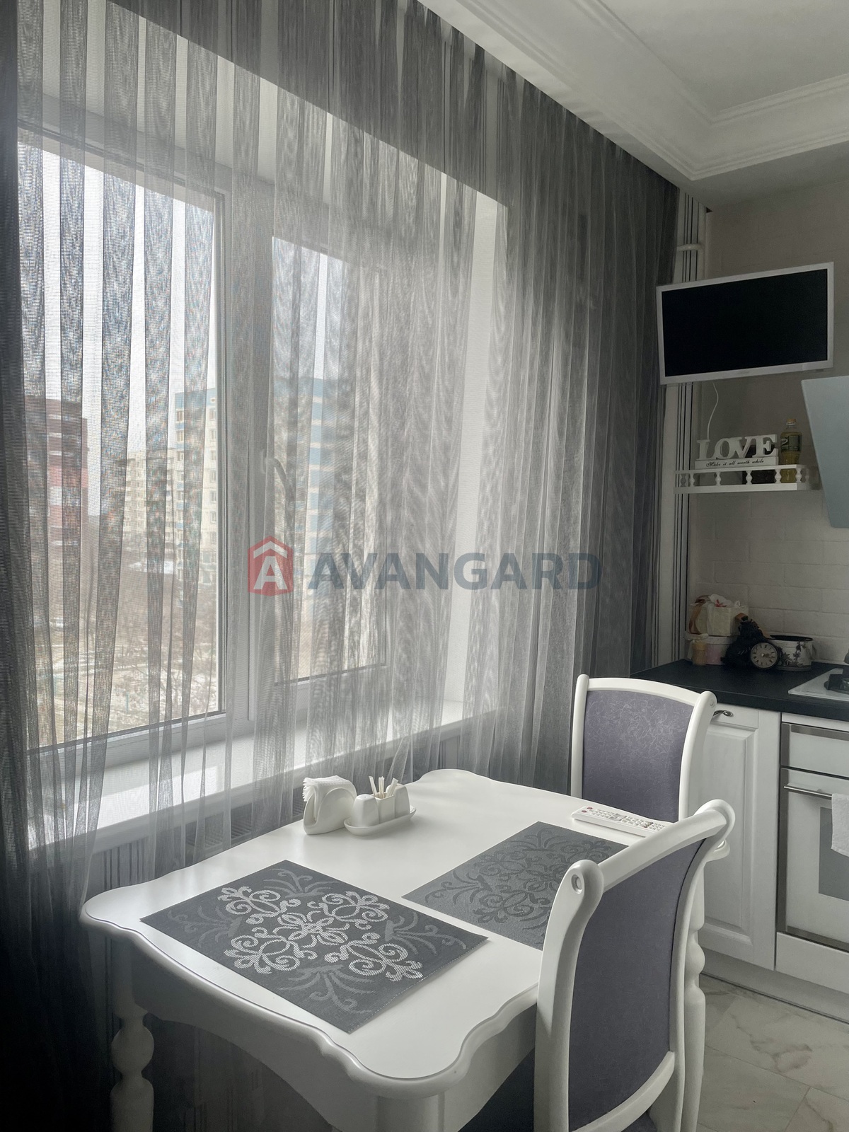 3 ��. ��������, 72/-/7 ��. �., 5/10 ������ ���� 2