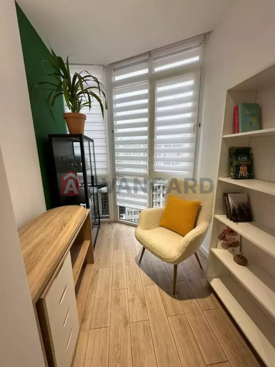 2 ��. ��������, 44/25/11 ��. �., 12/12 ������ ���� 11