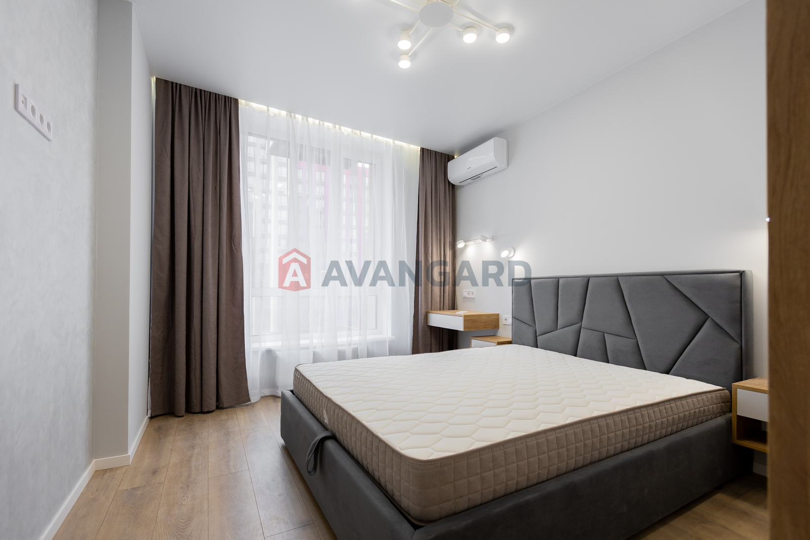 1 ��. ��������, 36/18/15 ��. �., 10/26 ������ ���� 14