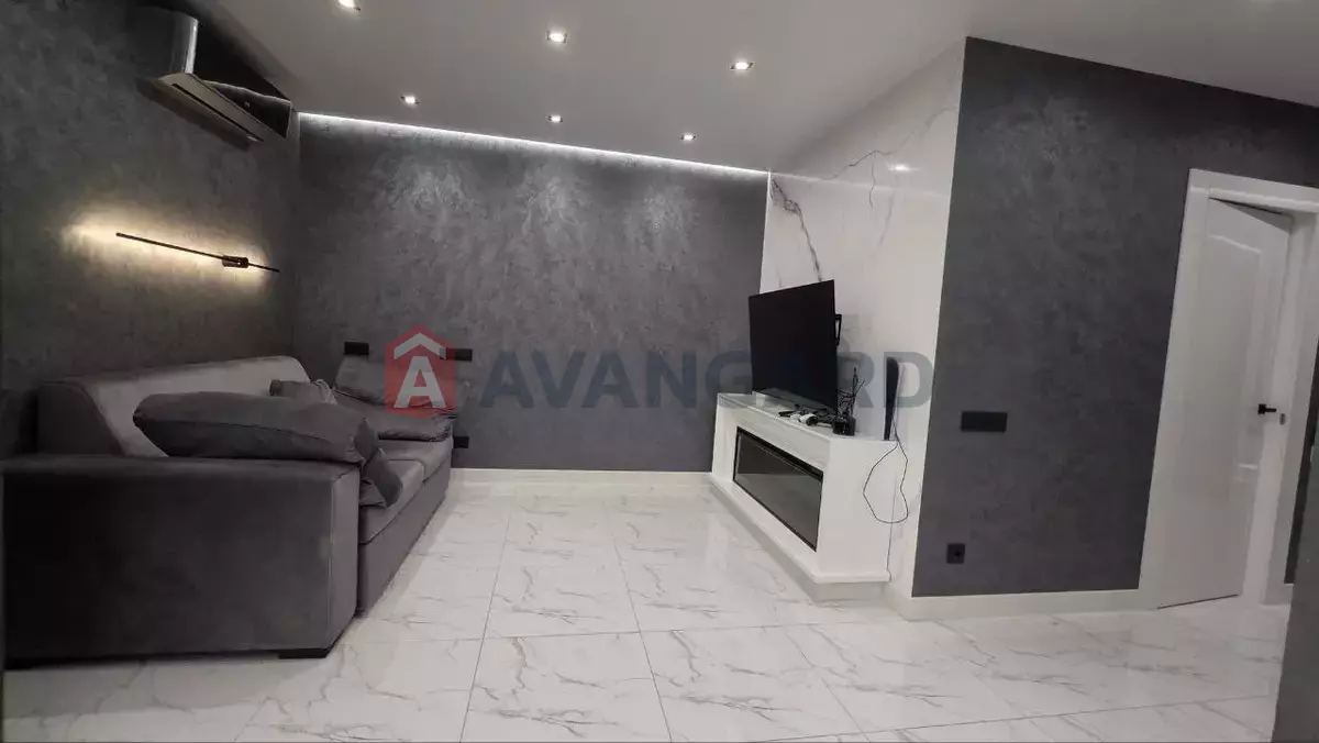 3 ��. ��������, 72/-/- ��. �., 8/12 ������ ���� 3