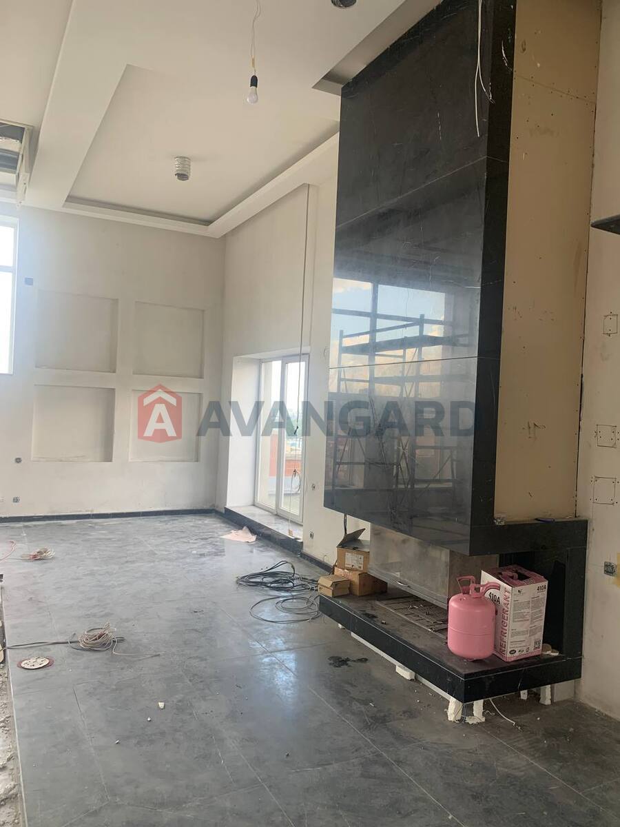 5 ����. ��������, 278/240/25 ��. �., 11/11 ���� ���� 19