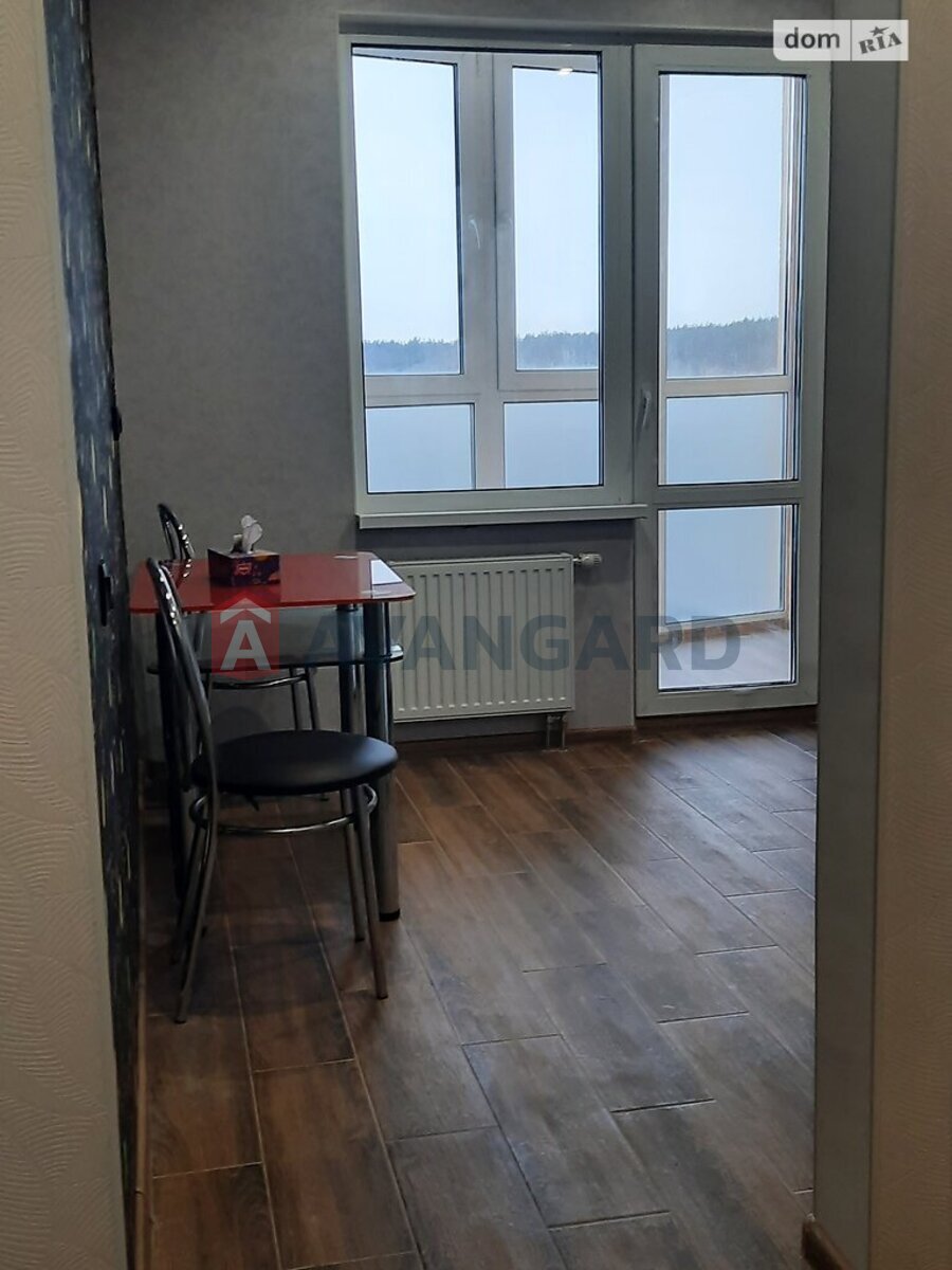 1 ��. ��������, 37/26/8 ��. �., 2/14 ������ ���� 7