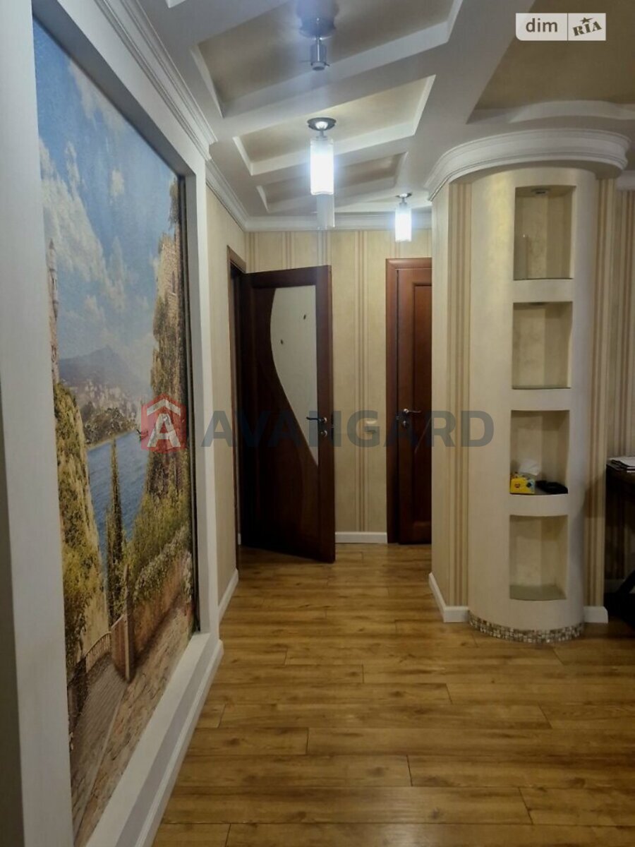 2 ��. ��������, 60/30/27 ��. �., 6/9 ������ ���� 6